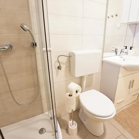 Rezidenca Erjavec Apartment